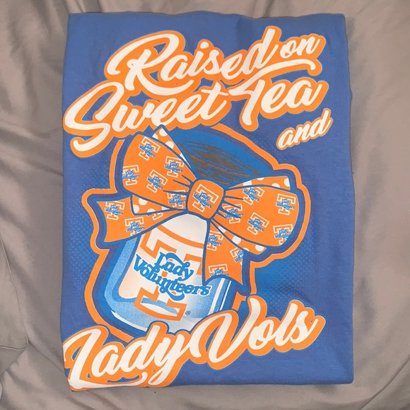 Gildan Tops - Lady Vols tee